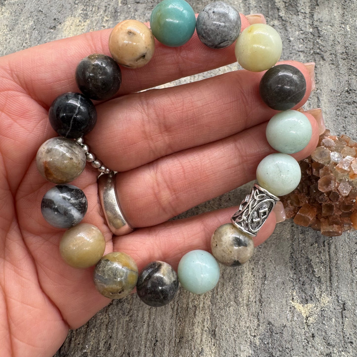 Othala runa Indijos agatas