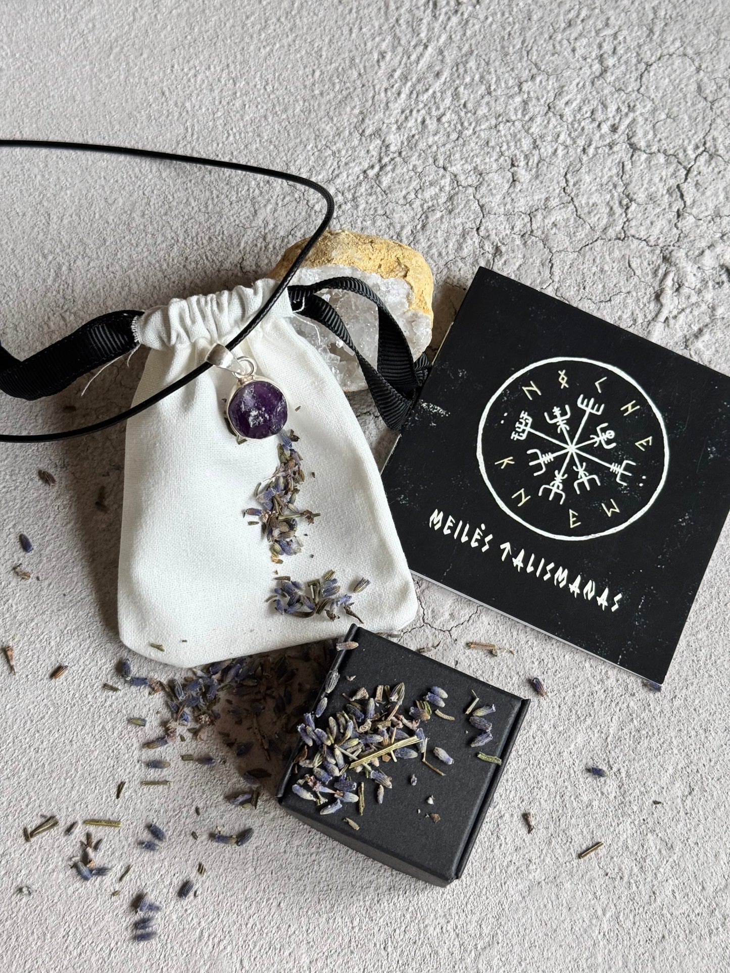 Ametisto (AAA+) meilės amuletas