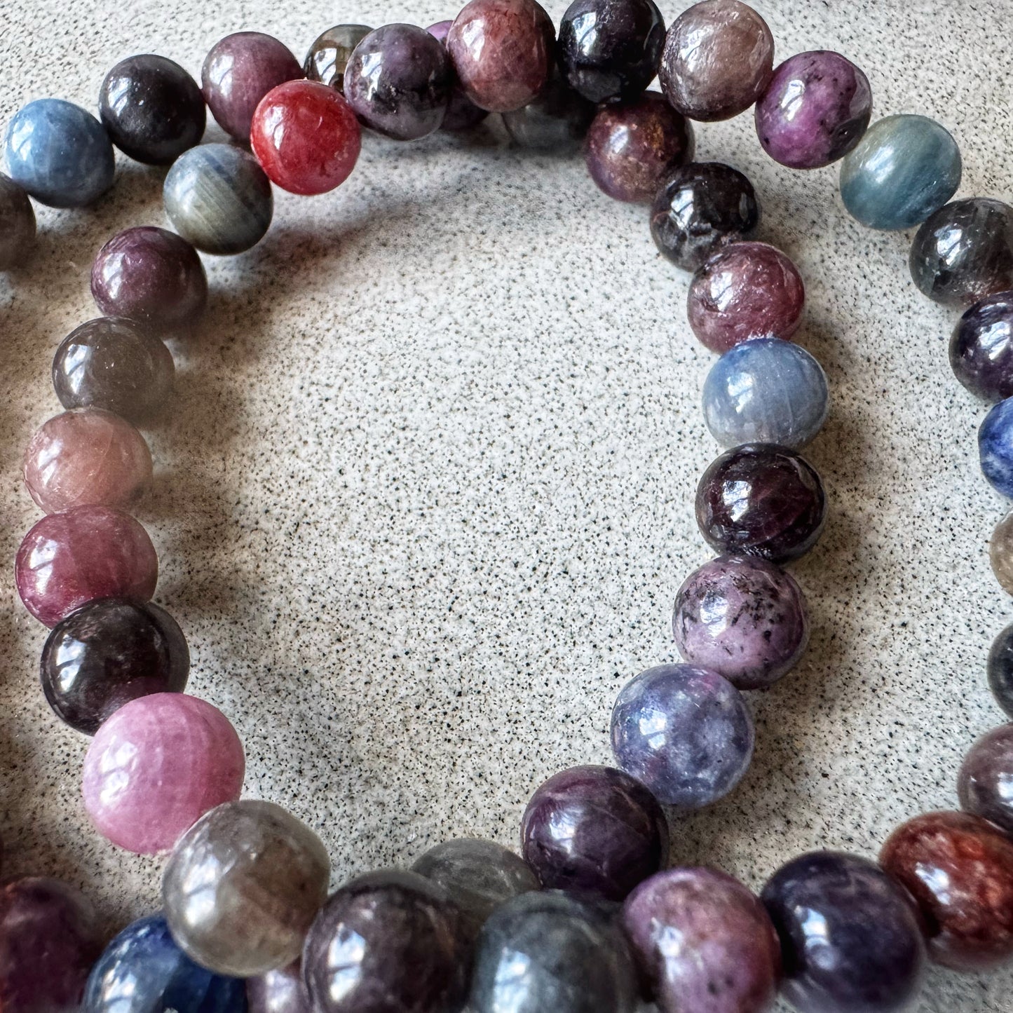 8mm safyrų apyrankė