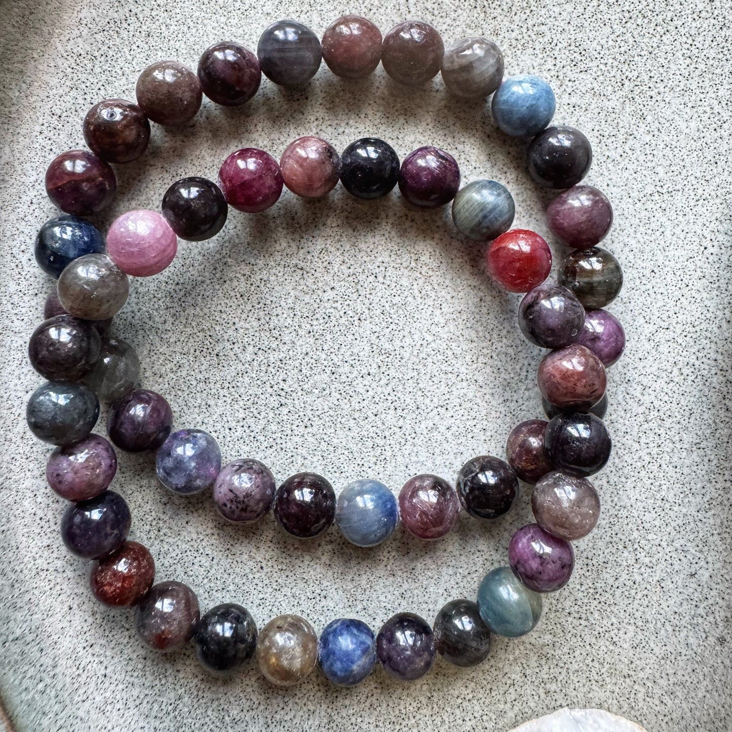 8mm safyrų apyrankė