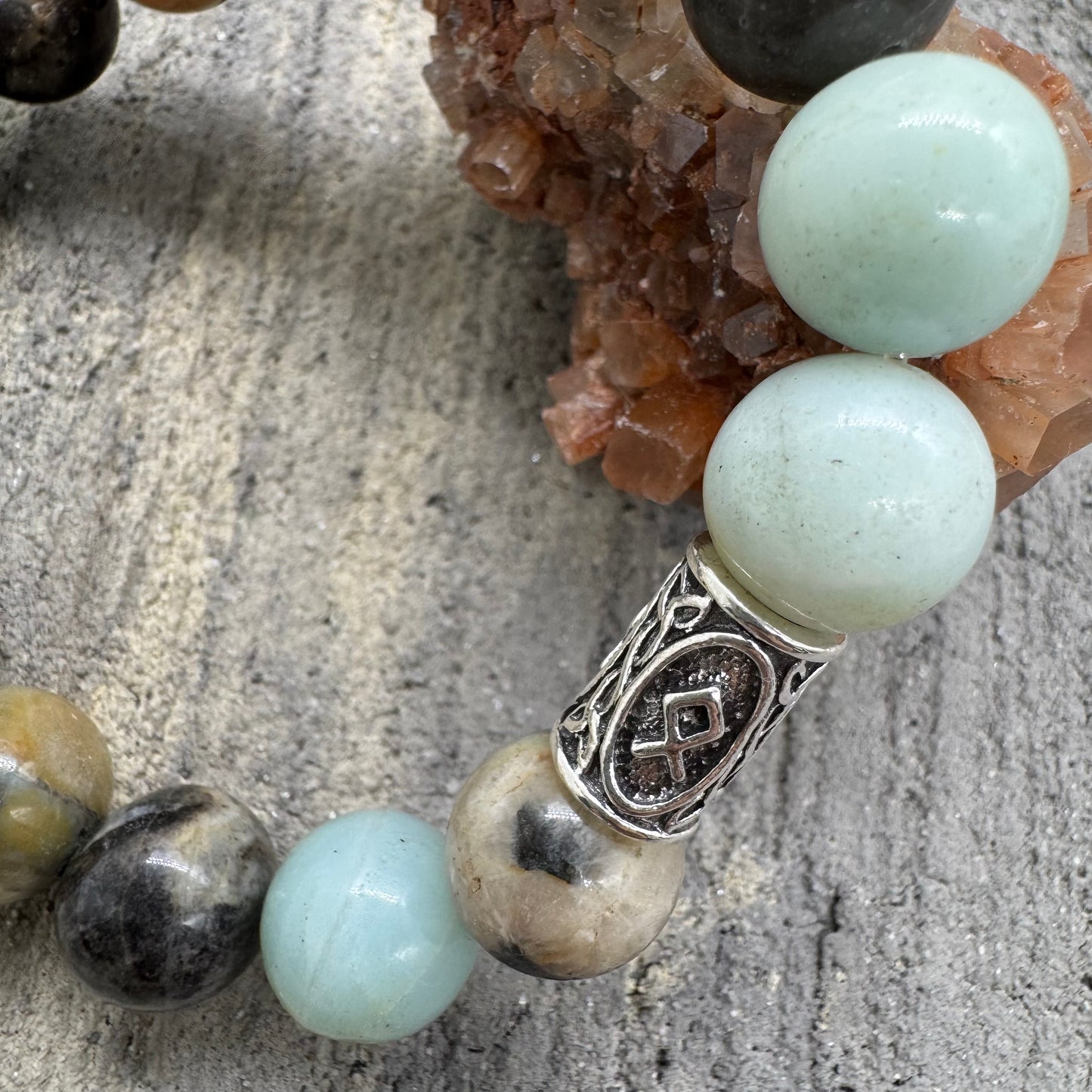 Othala runa Indijos agatas